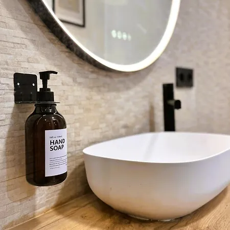 Charming Loft Close To Center - Wifi * Севилья